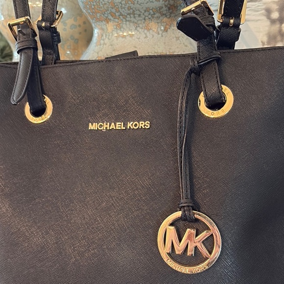 SOLD!!!!!Michael Kors Black Leather Tote with Gold Hardware - Picture 2 of 9